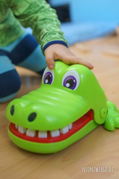 Krokodoc Hasbro Spiele für Kleinkinder